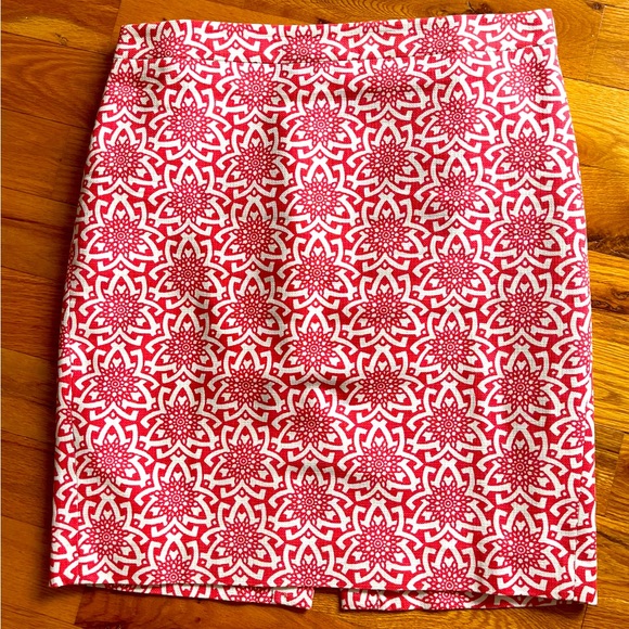 J. Crew Dresses & Skirts - J. Crew Geometric Pattern Skirt